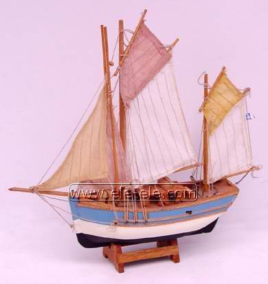 ship model and ship in bottle